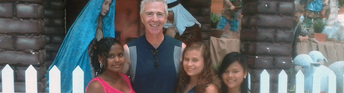 These four young ladies wanted a picture with me, Christmas 2013, Barranqui