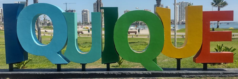iquique_sign.jpg