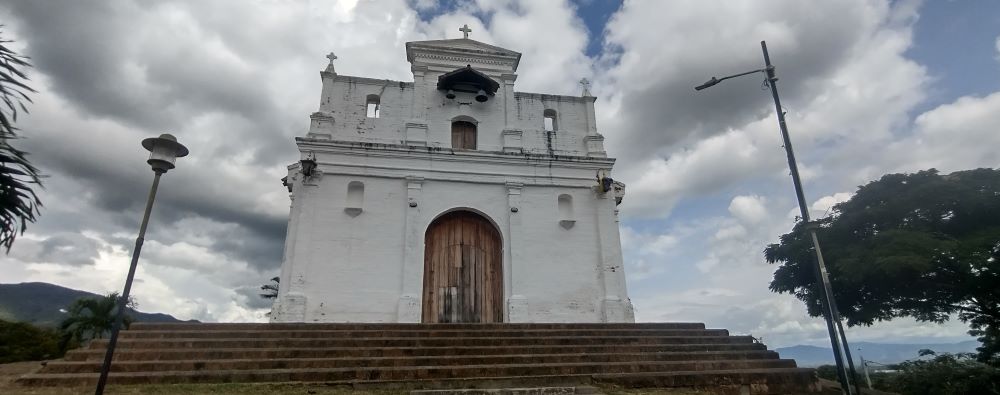 la-union-church.jpg
