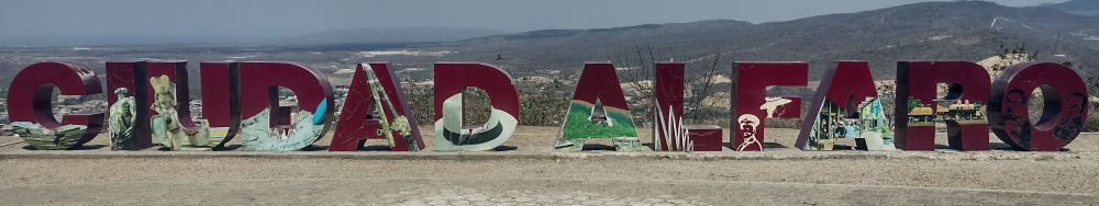 montecristi_sign.jpg