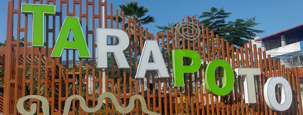 tarapoto-sign.jpg