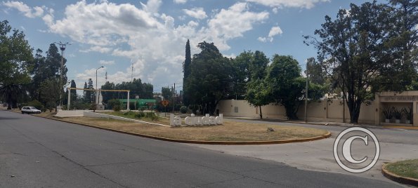 Av. del Fundador near Av. Eva Peron (3)