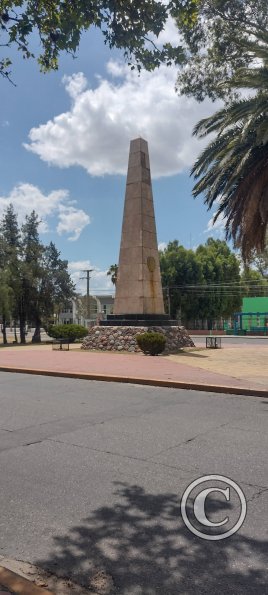 Av. del Fundador near Av. Eva Peron
