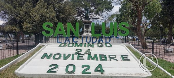 San Luis sign in Plaza San Martin at 9 de Julio