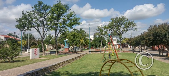 Plaza Ferrocarriles Argentinos at Lainez y Pueyrredon y Antartida Argentina