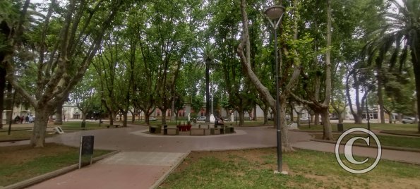 Plaza Lafinur at Potosi y Balcarce y Belgrano (2)