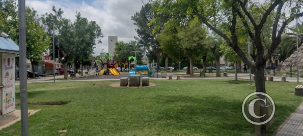 Plaza San Martin at Maipu y Pedernera y Curupayti (2)