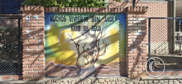 Mural in front of School Faustino Suarez Arnez (4)