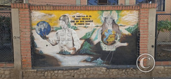 Mural on Av Teran (3)