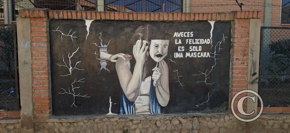 Mural on Av Teran (4)