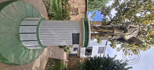 Monumento a Humberto Leyton