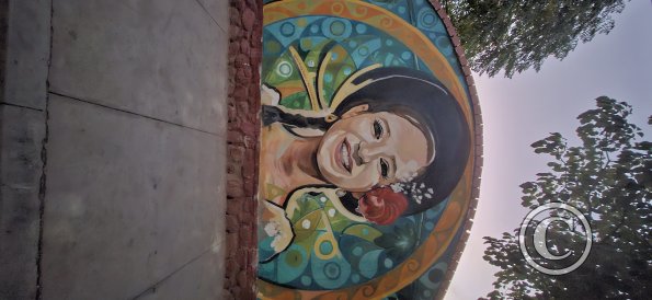 Mural on Av Maurer (15)