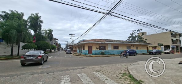 Calle Angel Mariano Cuellar and Calle Sucre
