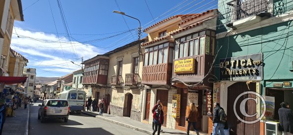 Calle Bustillos from Calle Bolivar