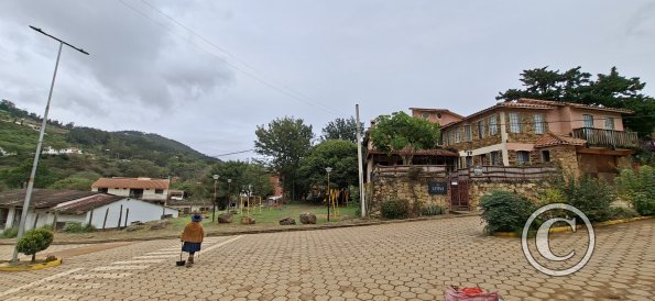 Calle Bolivar and Calle Florencio Cespedes