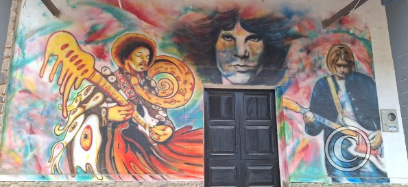 Mural on Calle Sucre across from Plaza Principal
