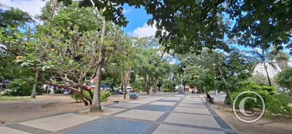 Plazuela Blacutt at Av Francisco Velarde and Calle Andres Manso (3)