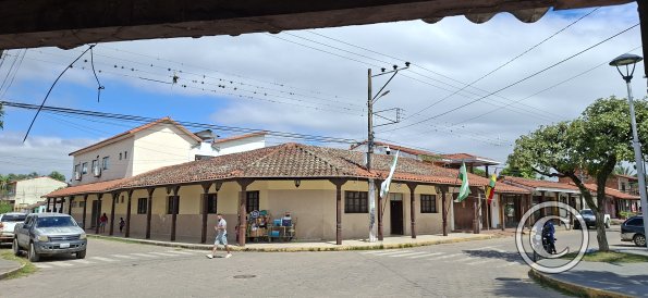 Calle Ayacucho and Calle Monsenor Santiestevan