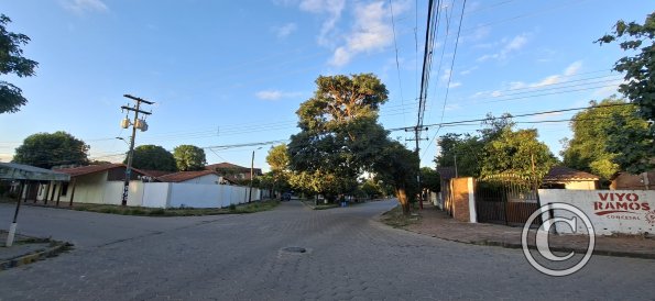 Calle Recaredo Roda and Calle 9 de Abril