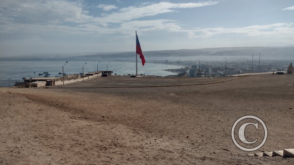 At the top of the Morro de Arica (24)