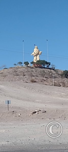 Cristo del Desierto at Av. La Paz y Av. Circunvalacion (2)