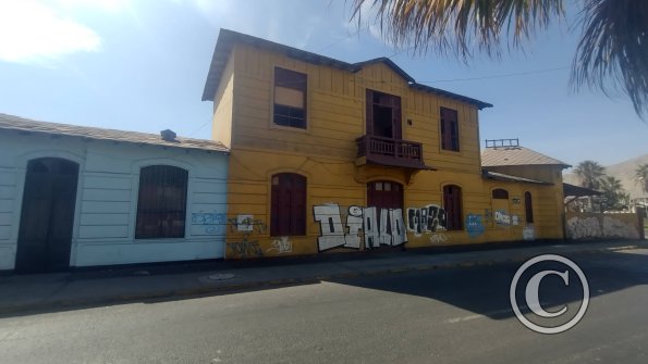 Av. Arturo Prat Chacon y Calle Bolivar