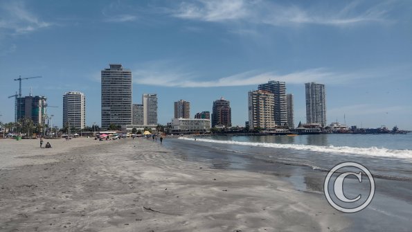Playa Cavancha cerca Av. Capitan Roberto Perez (3)