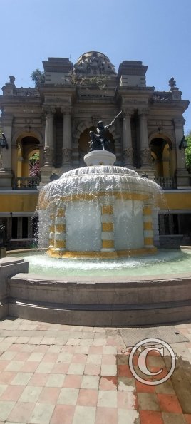 Cerro Santa Lucia, Fuente Neptuno (3)