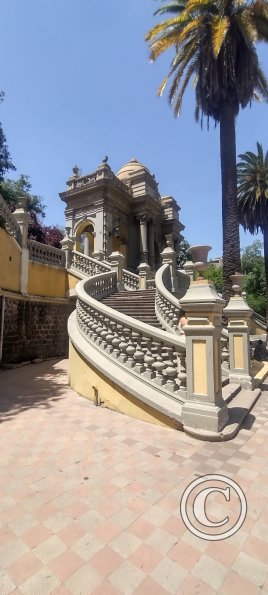 Cerro Santa Lucia, Fuente Neptuno (4)