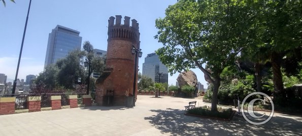 Cerro Santa Lucia, Puerta Española (3)