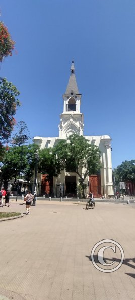 Parroquia San Saturnino at Plaza Yungay on Libertad y Santo Domingo