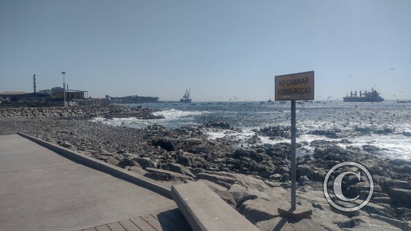 Plazoleta Busto Arturo Prat - view of the coast (2)