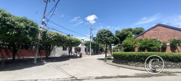 Calle 18 at Carrera 2a N