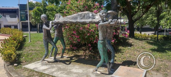 Parque Mitológico at Carrera 4 and Calle 17 (14)