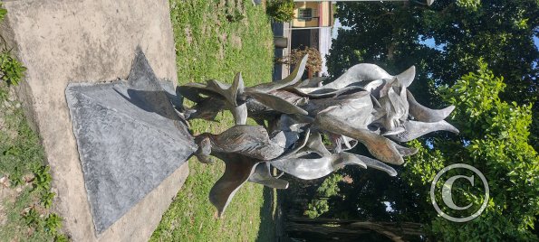 Parque Mitológico at Carrera 4 and Calle 17 (18)