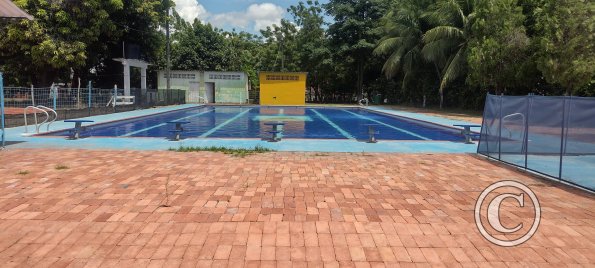 Parque Villa Olimpica Swimming Pool at Carrera 9 and Calle 1
