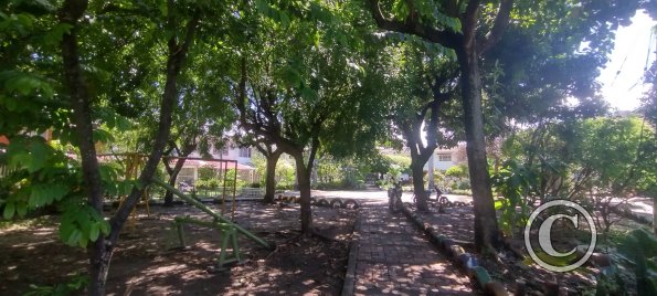 Parque at Calle 34 and Diagonal 8a