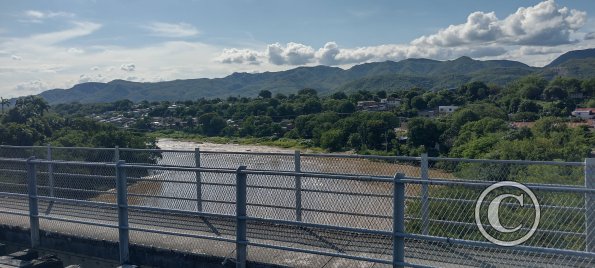 Rio Magdalena below the railroad bridge