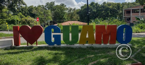 Guamo city name letters at Carrera 6 and San Luis-Guamo entrance