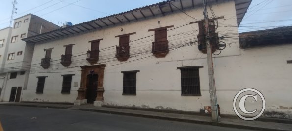 Old building on Calle 6 near Carrera 4