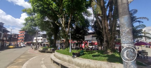 Carrera 7 and Calle 5