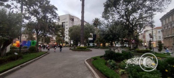 Parque Cevallos at Martinez and Av Cevallos (3)