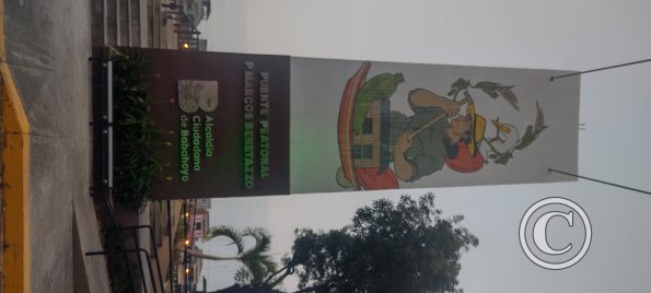 Bridge entry at Av General Barona and Juan Montalvo