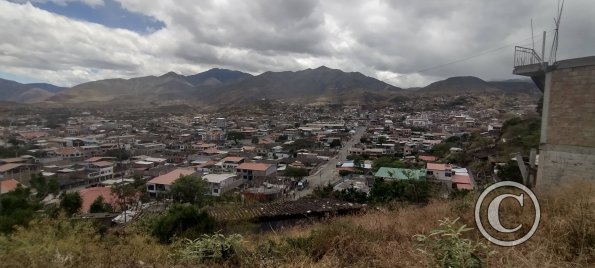 View from Barrio BuenaVista at Pichincha and Orellana (2)