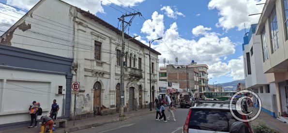 Ascazubi and Sucre (3)