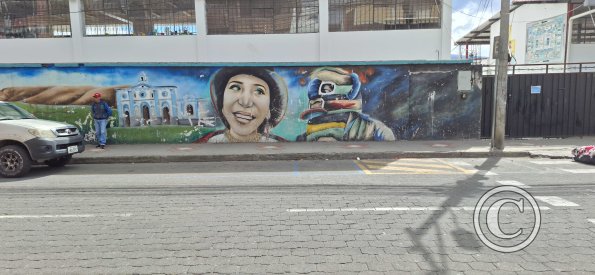 Mural on Libertad at Restauracion