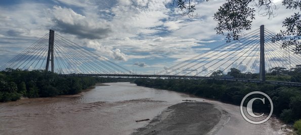 Rio Aguarico and the bridge