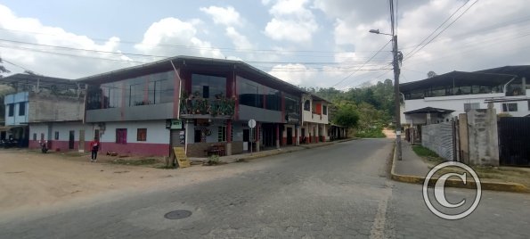 Calle Atahualpa and Calle Pichincha (2)