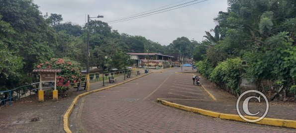 Parque Rio Caoni riverside park (9)