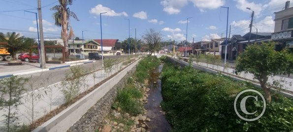 Av El Oro at Carchi